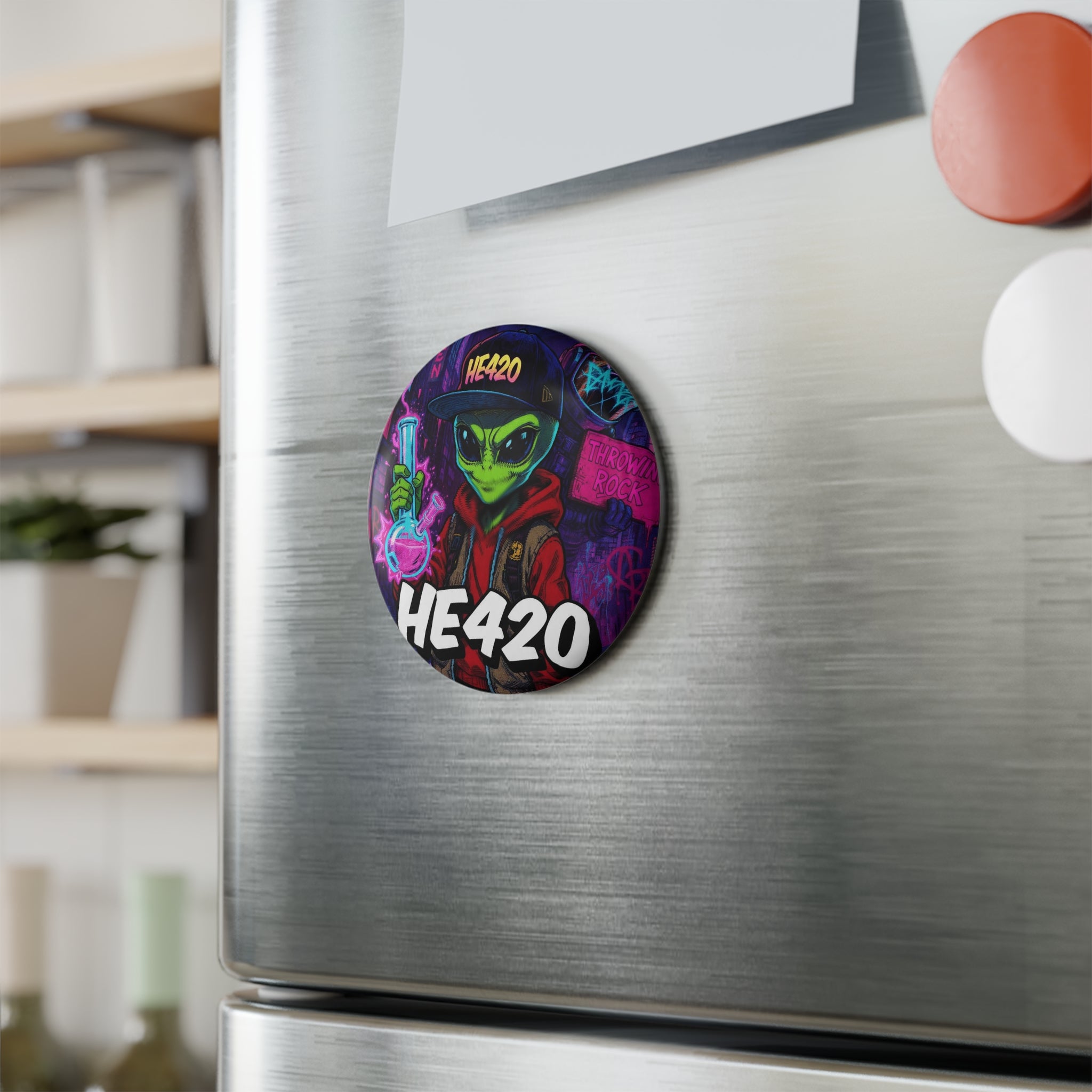 HE420 Alien Art Button Magnet